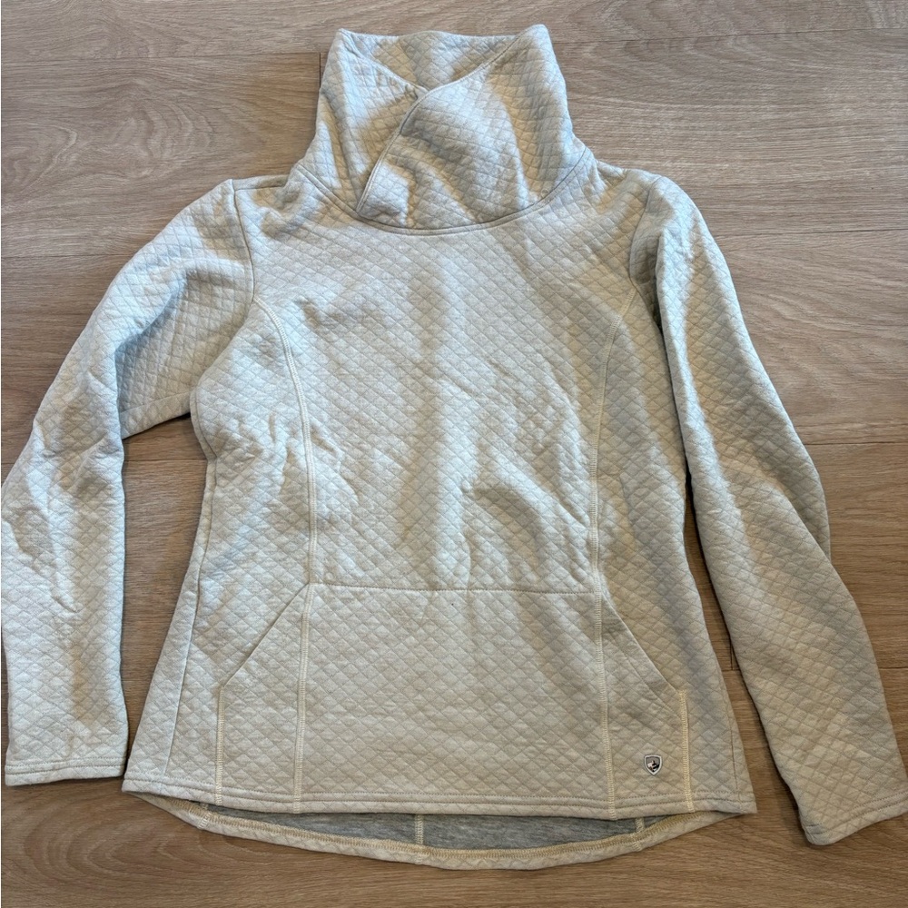 Women's Light Gray Quilted Turtleneck Sweater